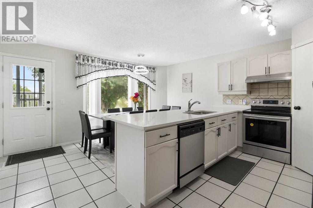 Single Family House for Sale in  Hidden Valley Drive NW Hidden Valley Calgary 