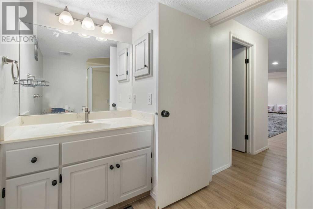 Single Family House for Sale in  Hidden Valley Drive NW Hidden Valley Calgary 