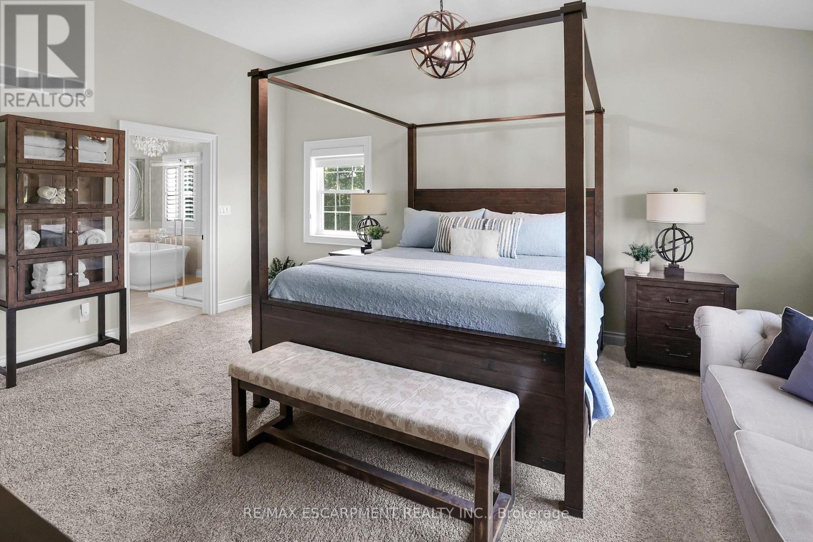 Photo 31 of 7804 Schisler Road, Niagara Falls ON
