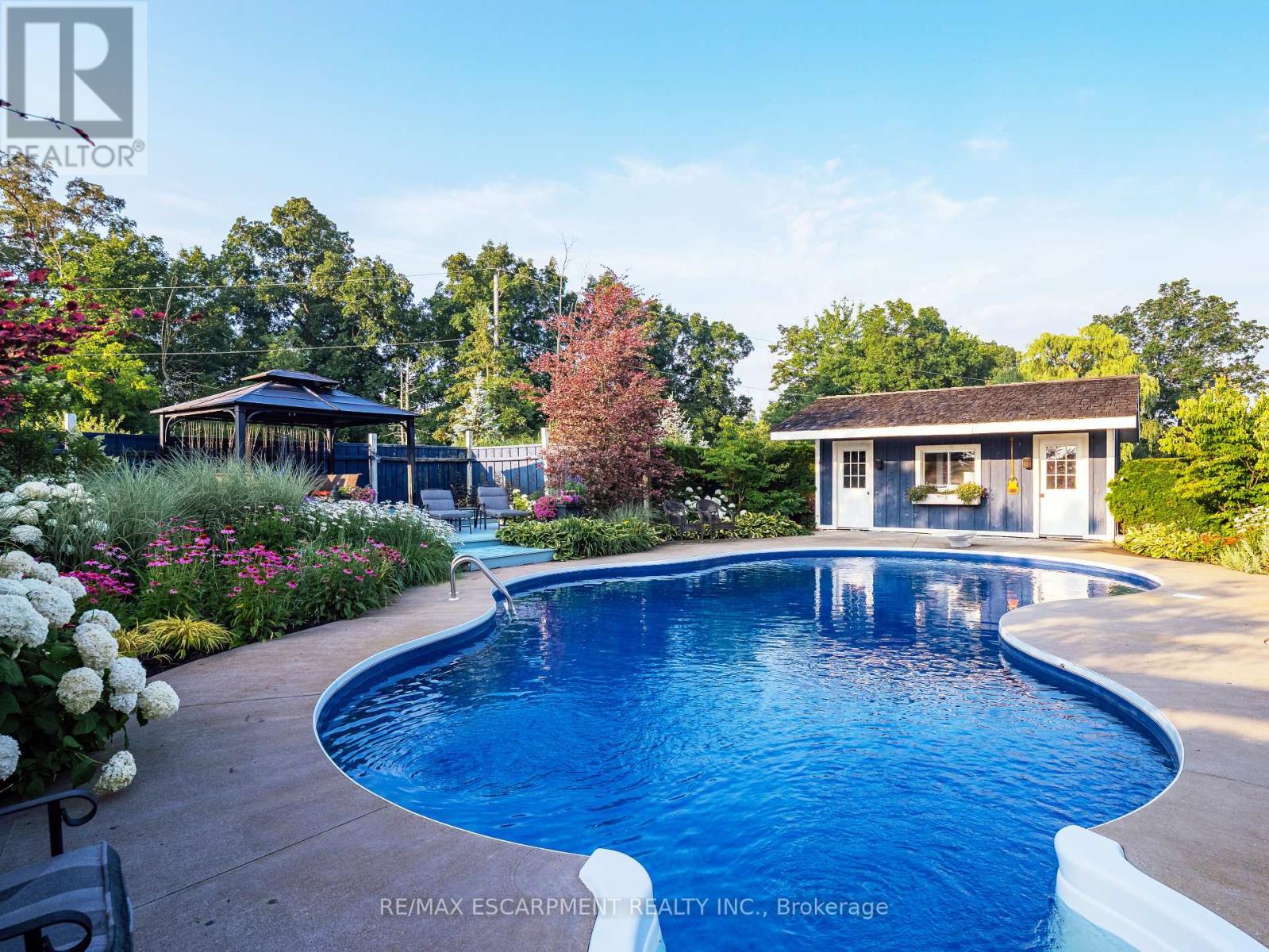 Photo 4 of 7804 Schisler Road, Niagara Falls ON
