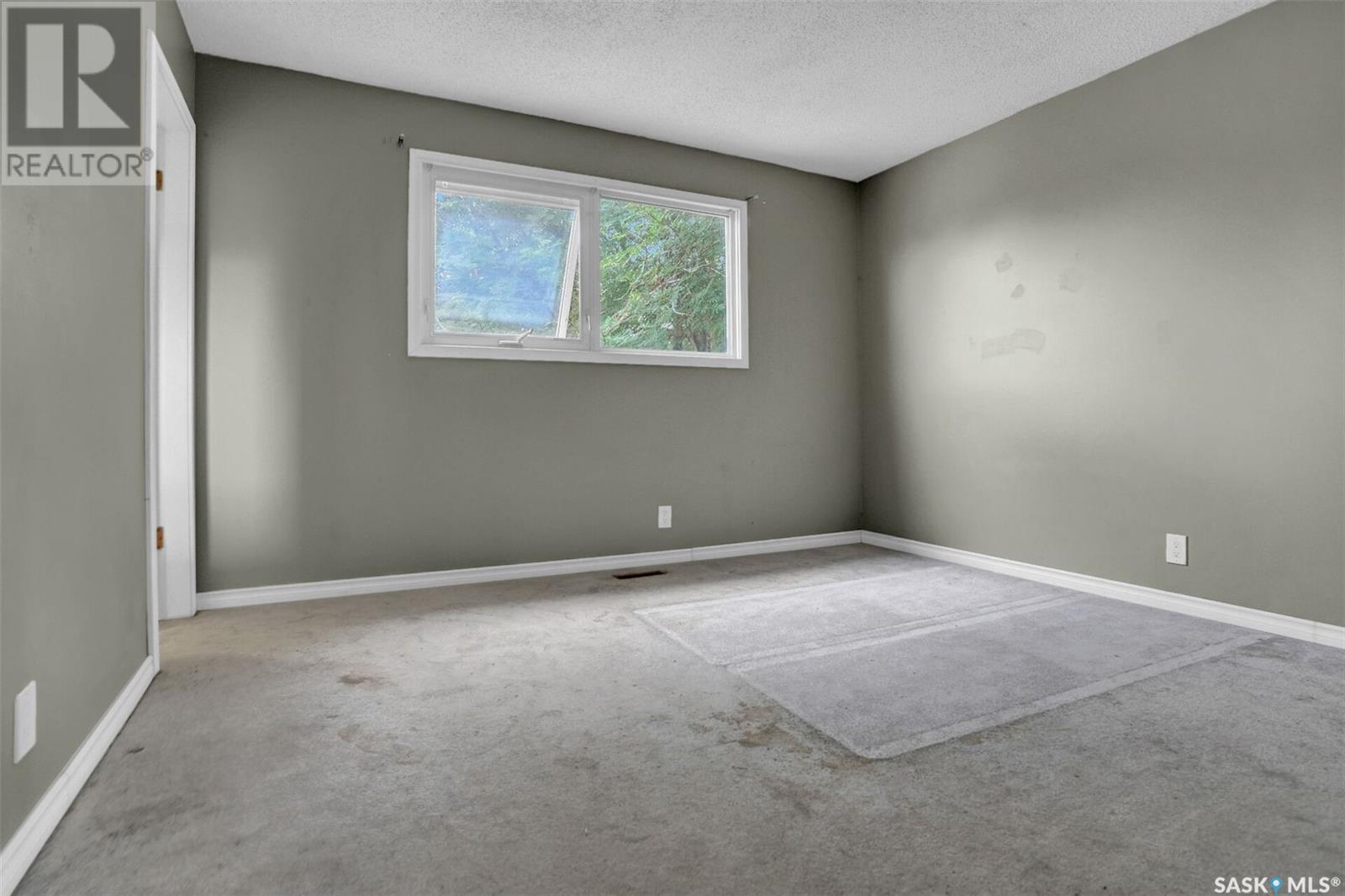 Photo 7 of 345 Mccarthy Boulevard N, Regina SK