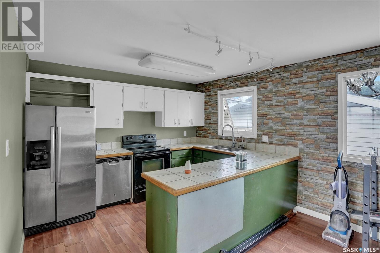 Photo 4 of 345 Mccarthy Boulevard N, Regina SK