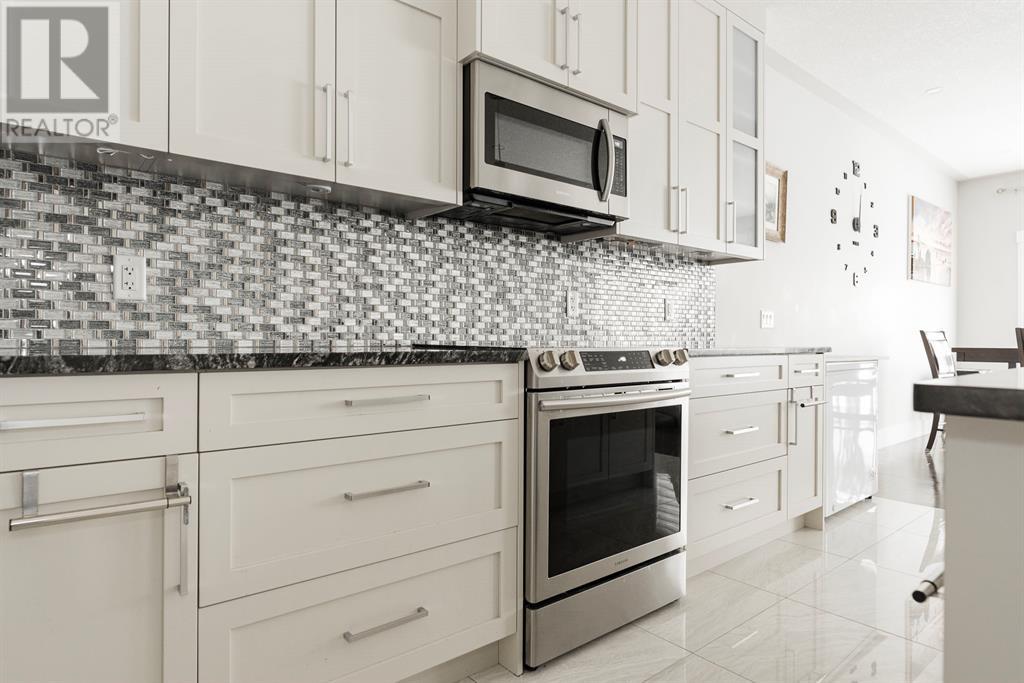Photo 5 of 216 Comeau Crescent, Fort Mcmurray AB