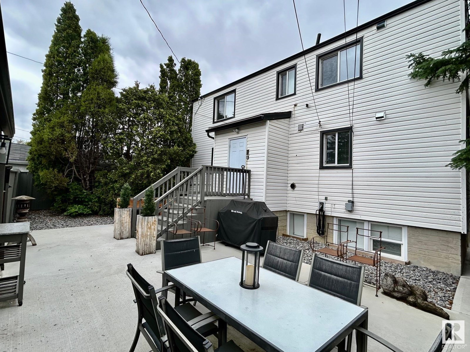 Photo 33 of 11708 130 St Nw, Edmonton AB