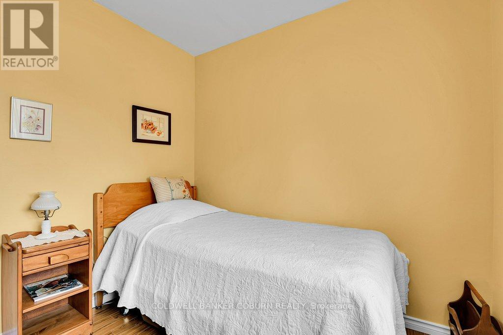 Photo 4 of 74 Kyle Drive, South Dundas ON