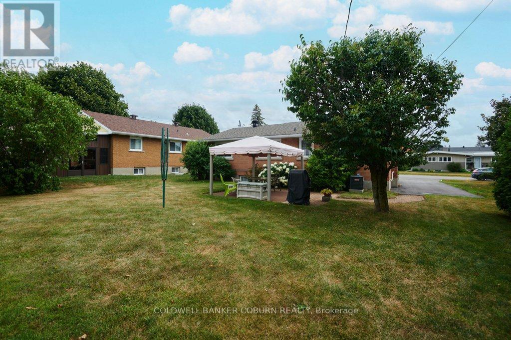 Photo 37 of 74 Kyle Drive, South Dundas ON