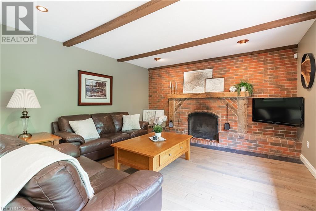 Photo 12 of 3 Maple Drive, Stoney Creek ON