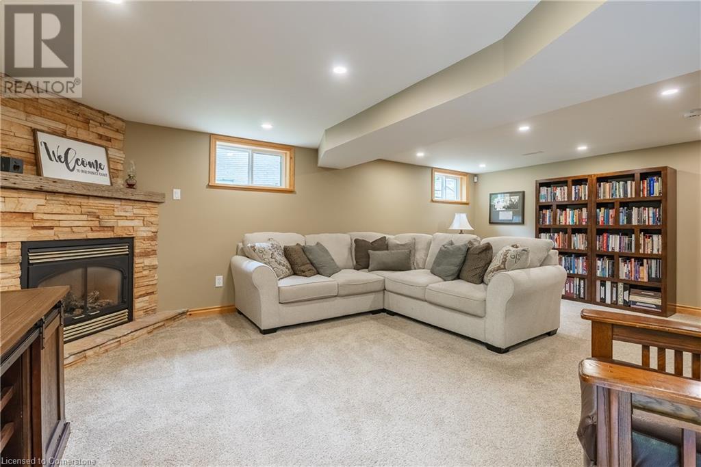 Photo 23 of 3 Maple Drive, Stoney Creek ON