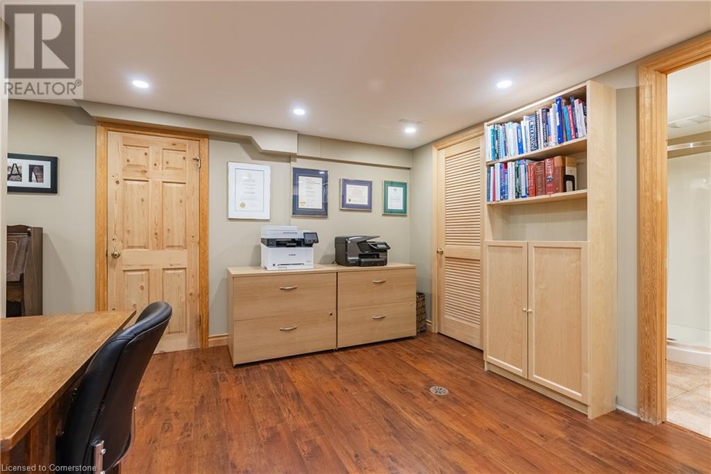 Photo 26 of 3 Maple Drive, Stoney Creek ON