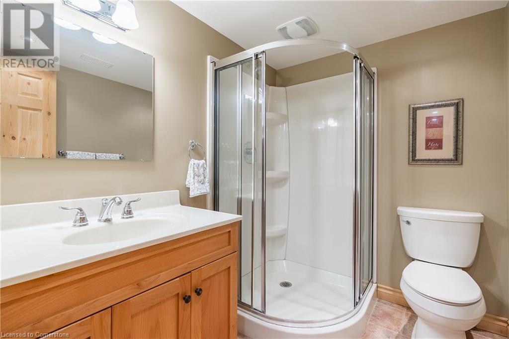 Photo 28 of 3 Maple Drive, Stoney Creek ON