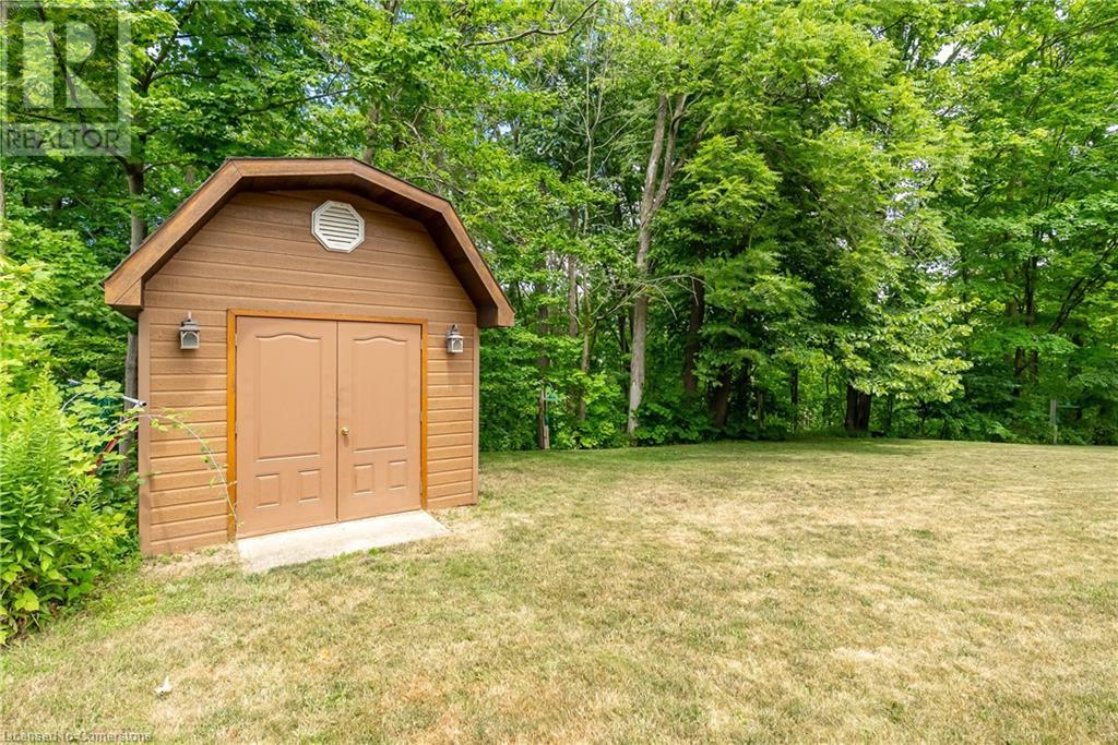 Photo 37 of 3 Maple Drive, Stoney Creek ON