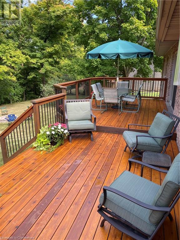 Photo 40 of 3 Maple Drive, Stoney Creek ON