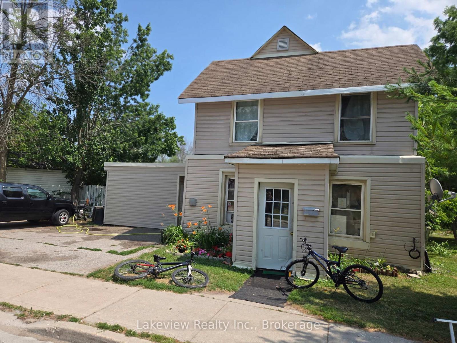 Photo 1 of 159 Barrie Road E, Orillia ON