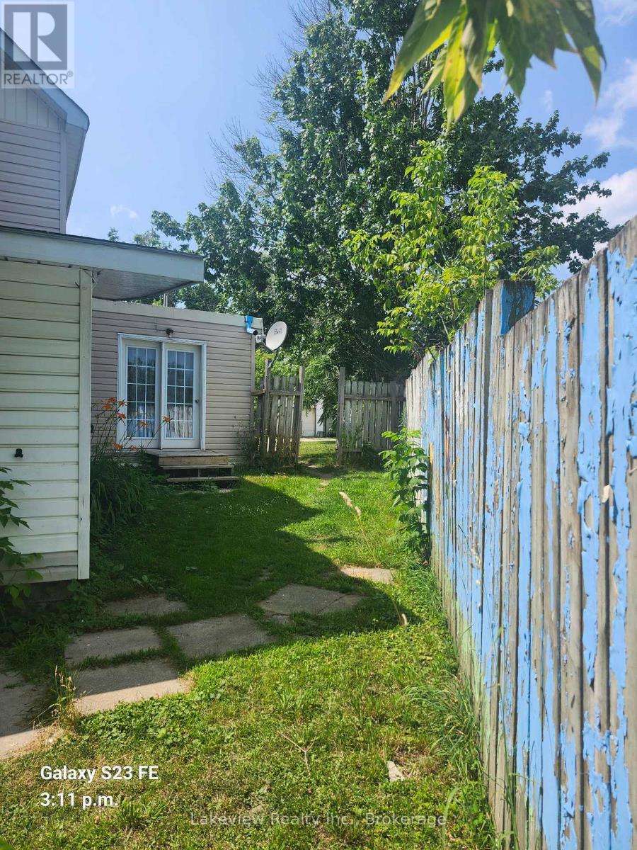 Photo 2 of 159 Barrie Road E, Orillia ON