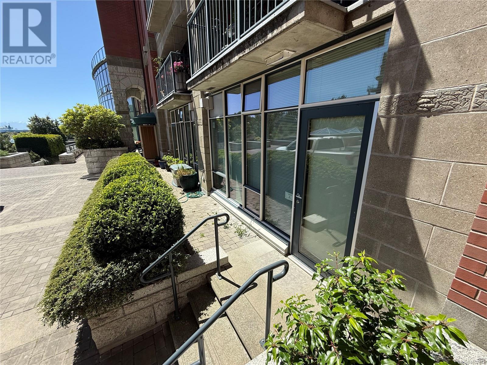 Photo 19 of 14 21 Dallas Rd, Victoria BC