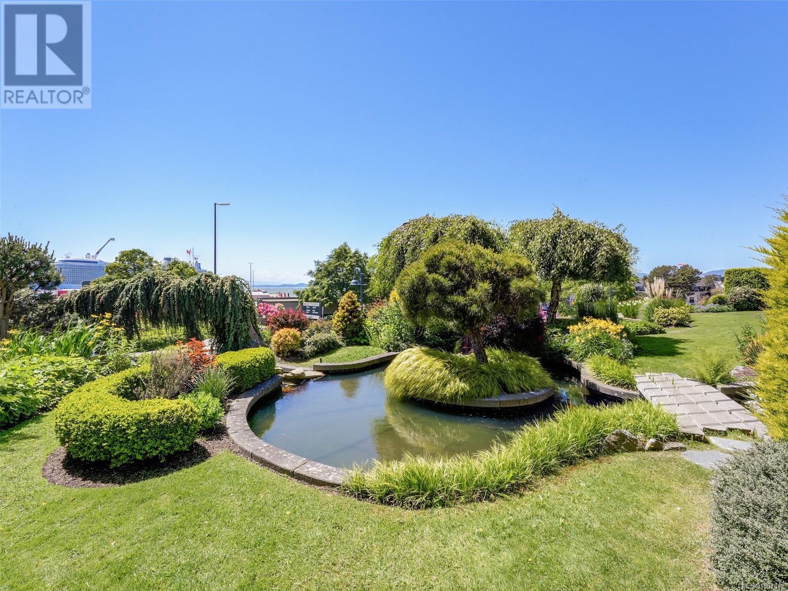 Photo 10 of 14 21 Dallas Rd, Victoria BC