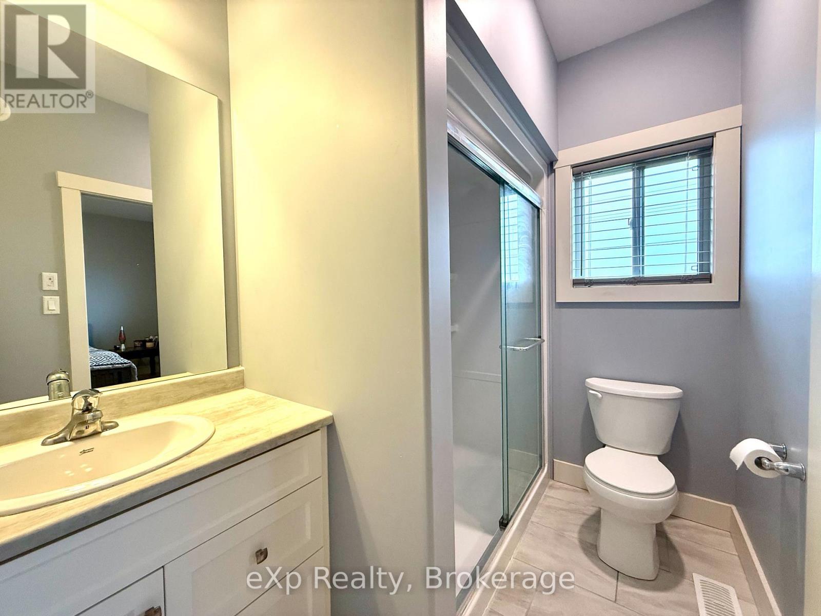 Photo 16 of 161 17th Ave A, Hanover ON