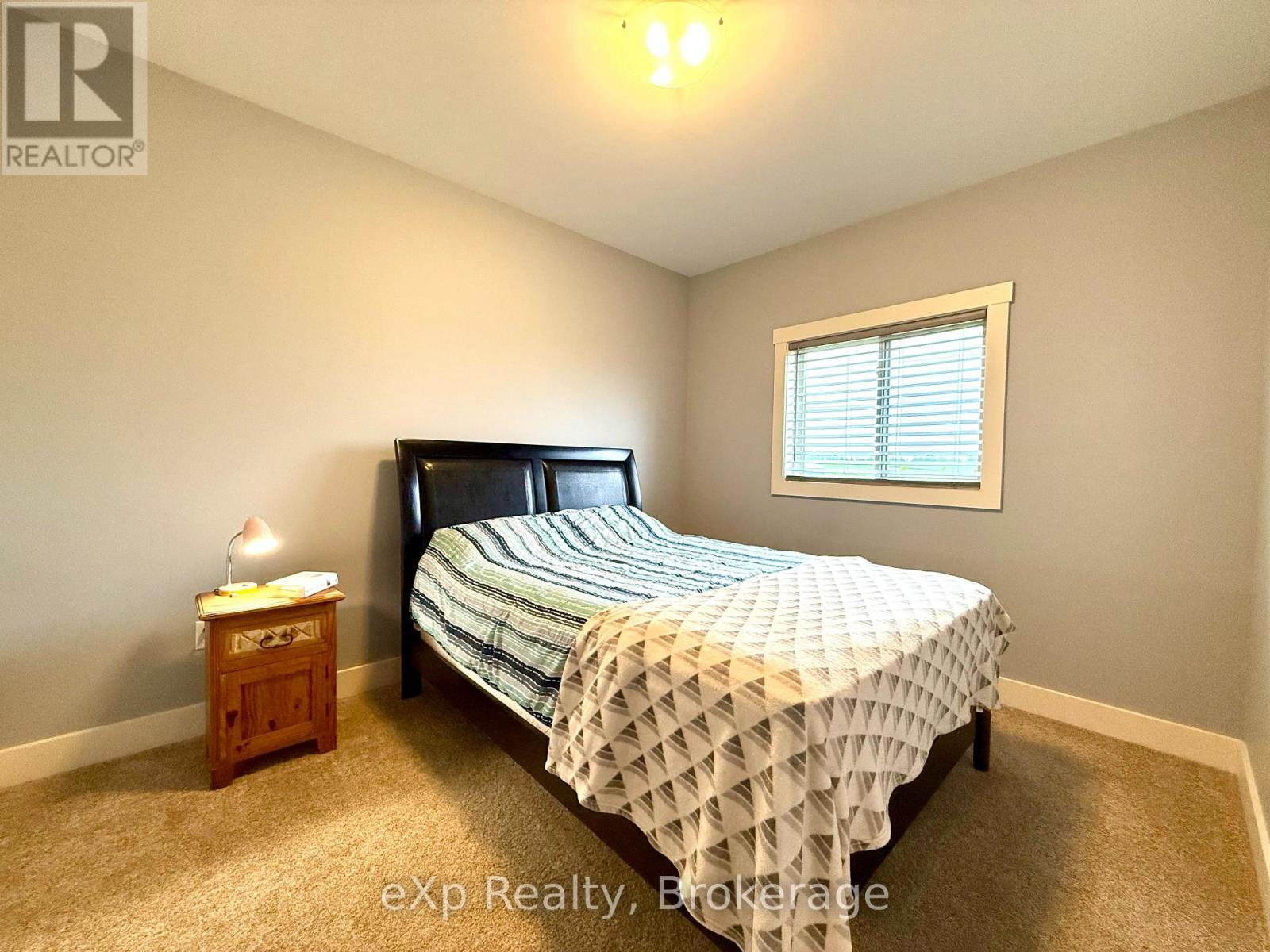 Photo 17 of 161 17th Ave A, Hanover ON