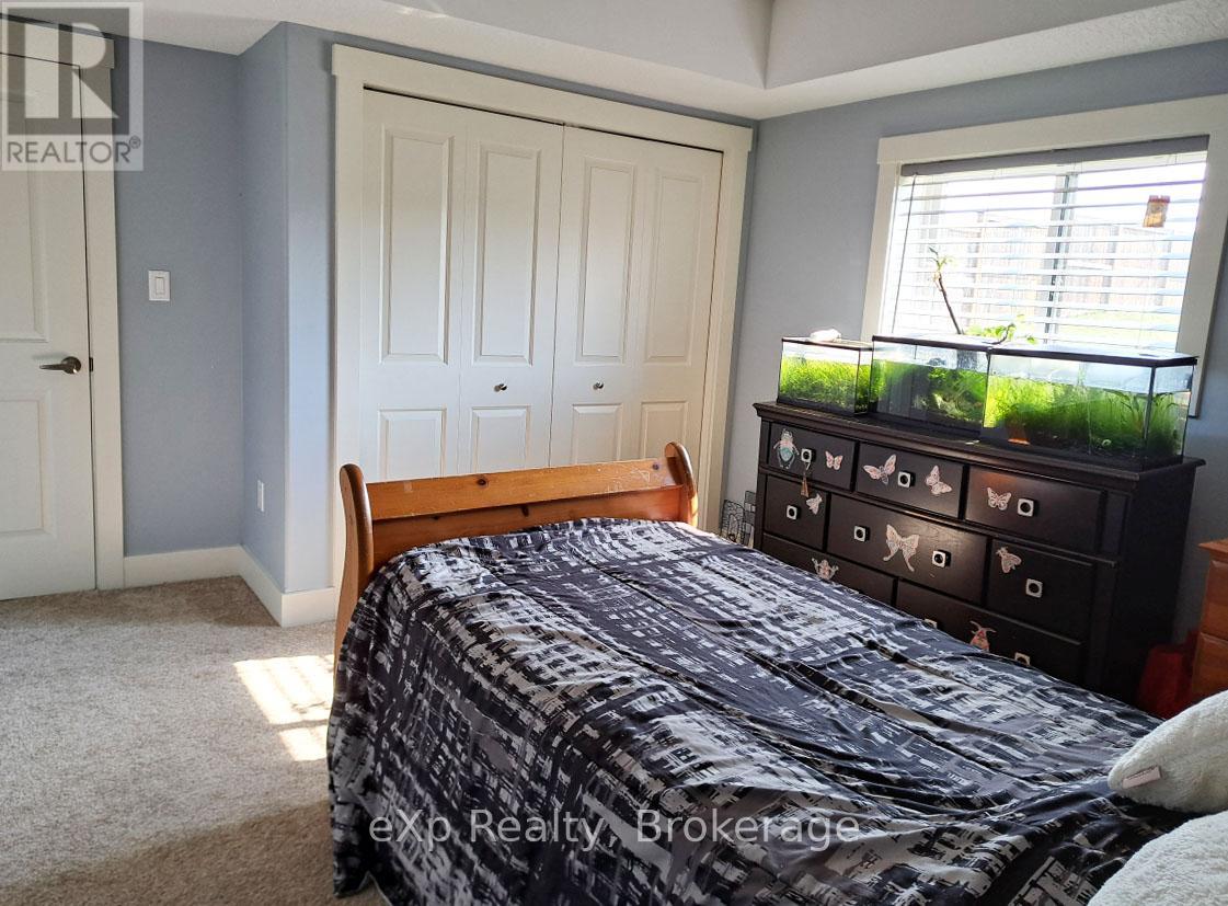 Photo 28 of 161 17th Ave A, Hanover ON