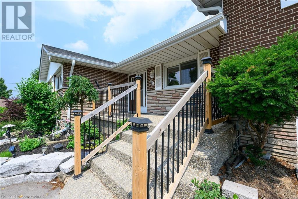 Photo 4 of 49 Glover Road, Hamilton ON