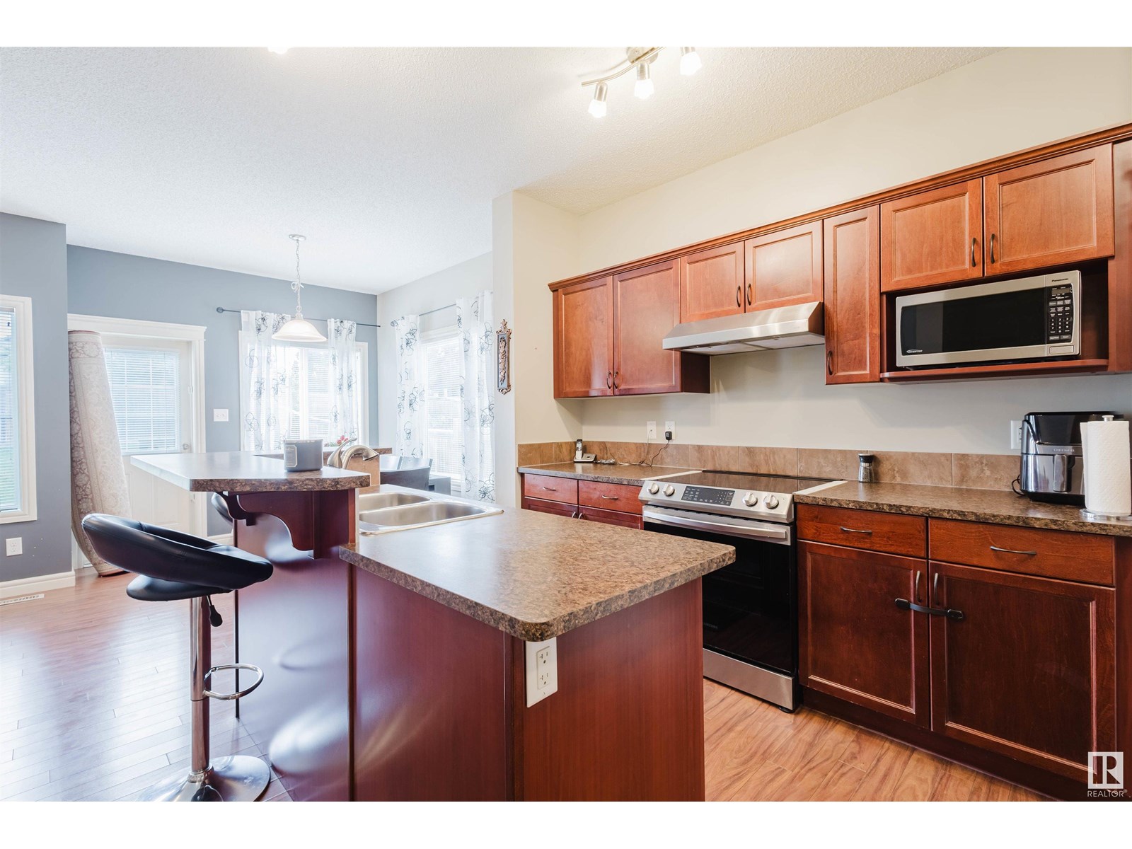 Photo 4 of 11409 13 Av Sw, Edmonton AB