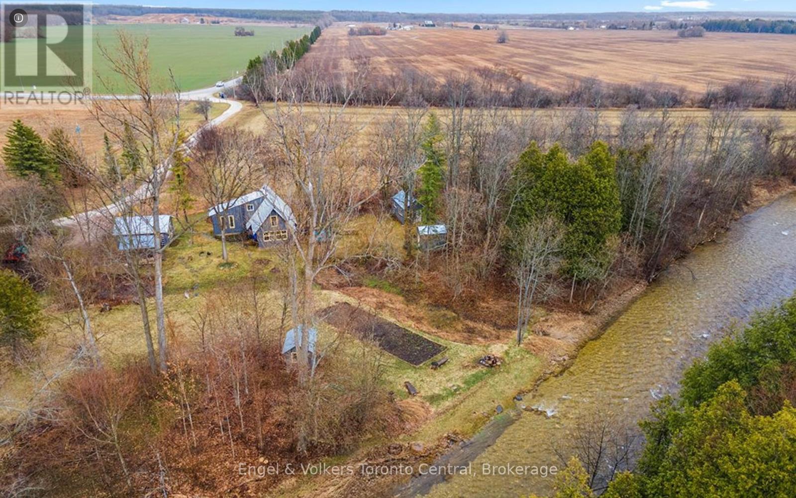 Photo 32 of 7237 Nottawasaga 6 7 Side Road, Clearview ON