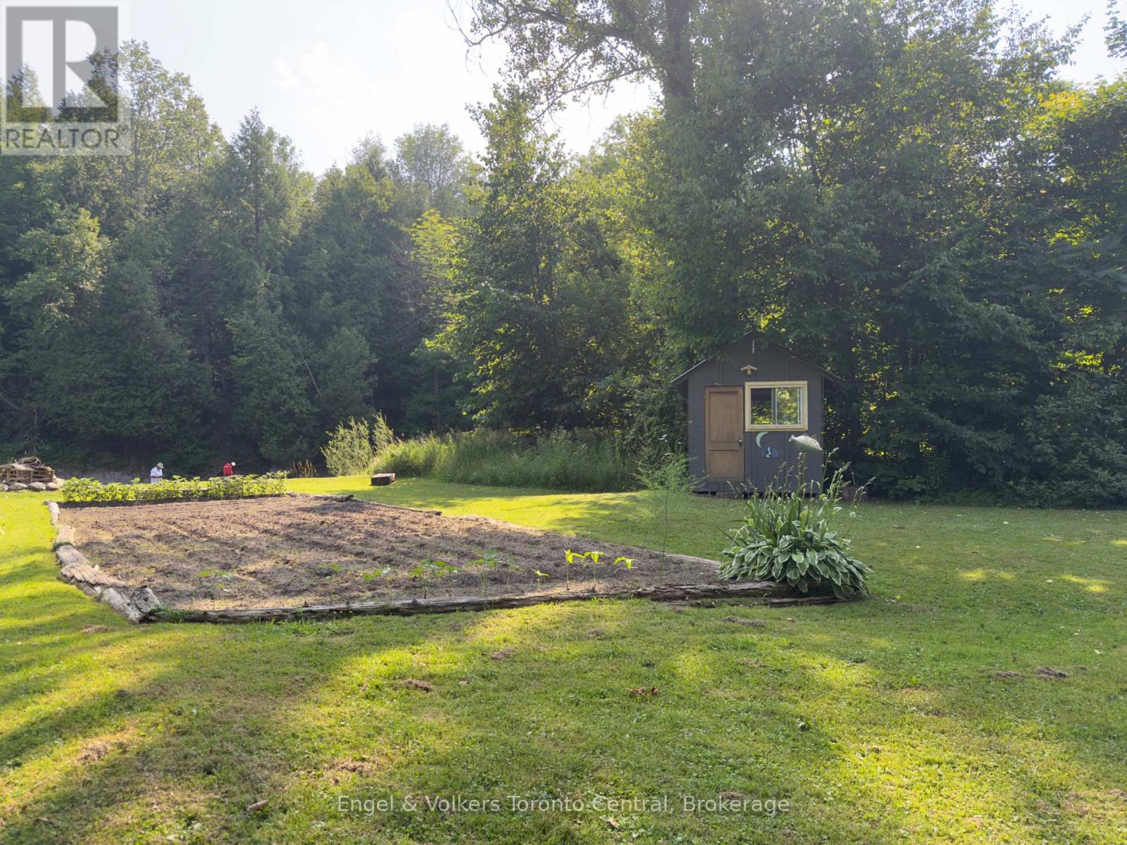 Photo 35 of 7237 Nottawasaga 6 7 Side Road, Clearview ON
