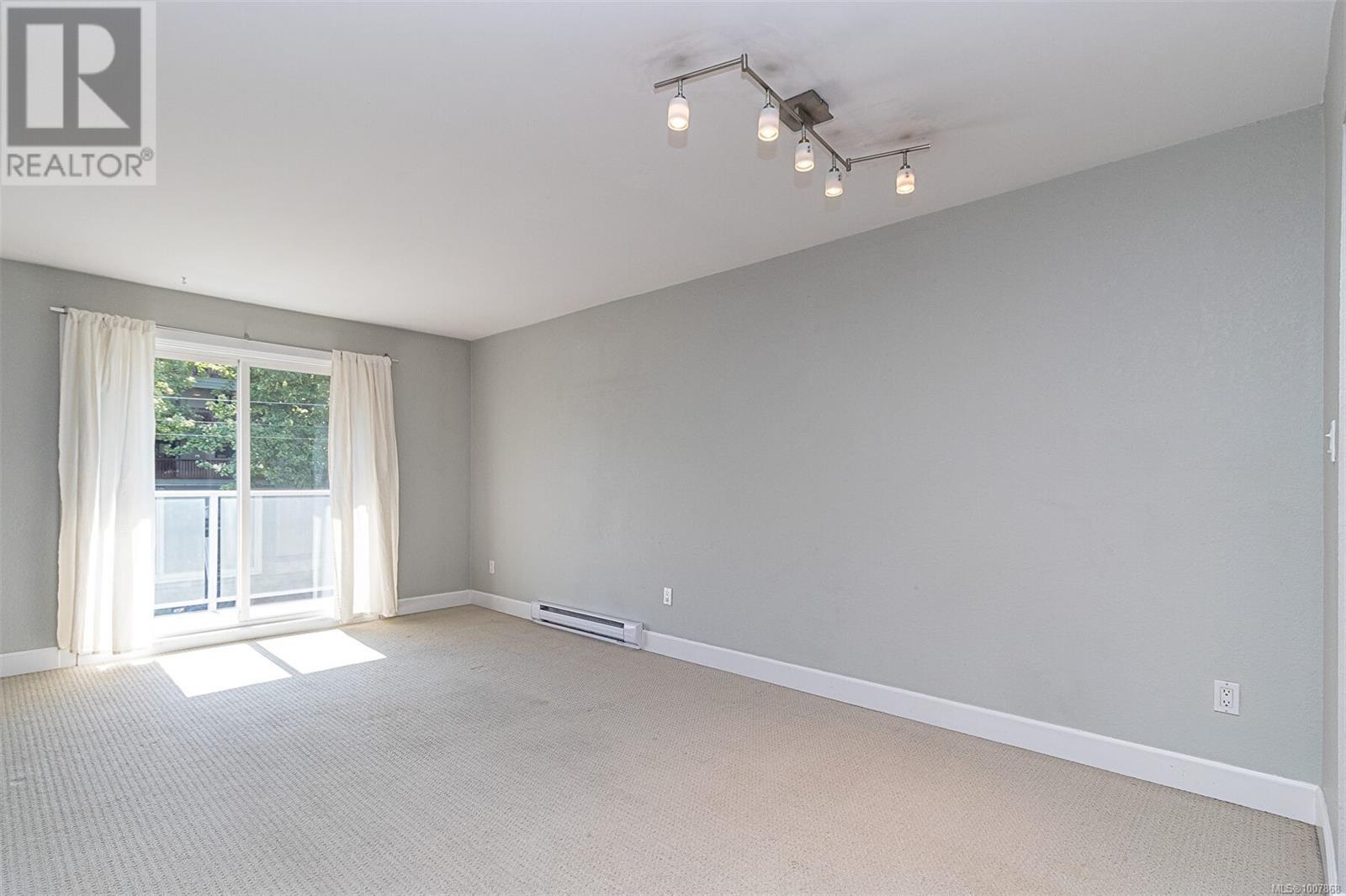 Photo 10 of 406 3252 Glasgow Ave, Saanich BC