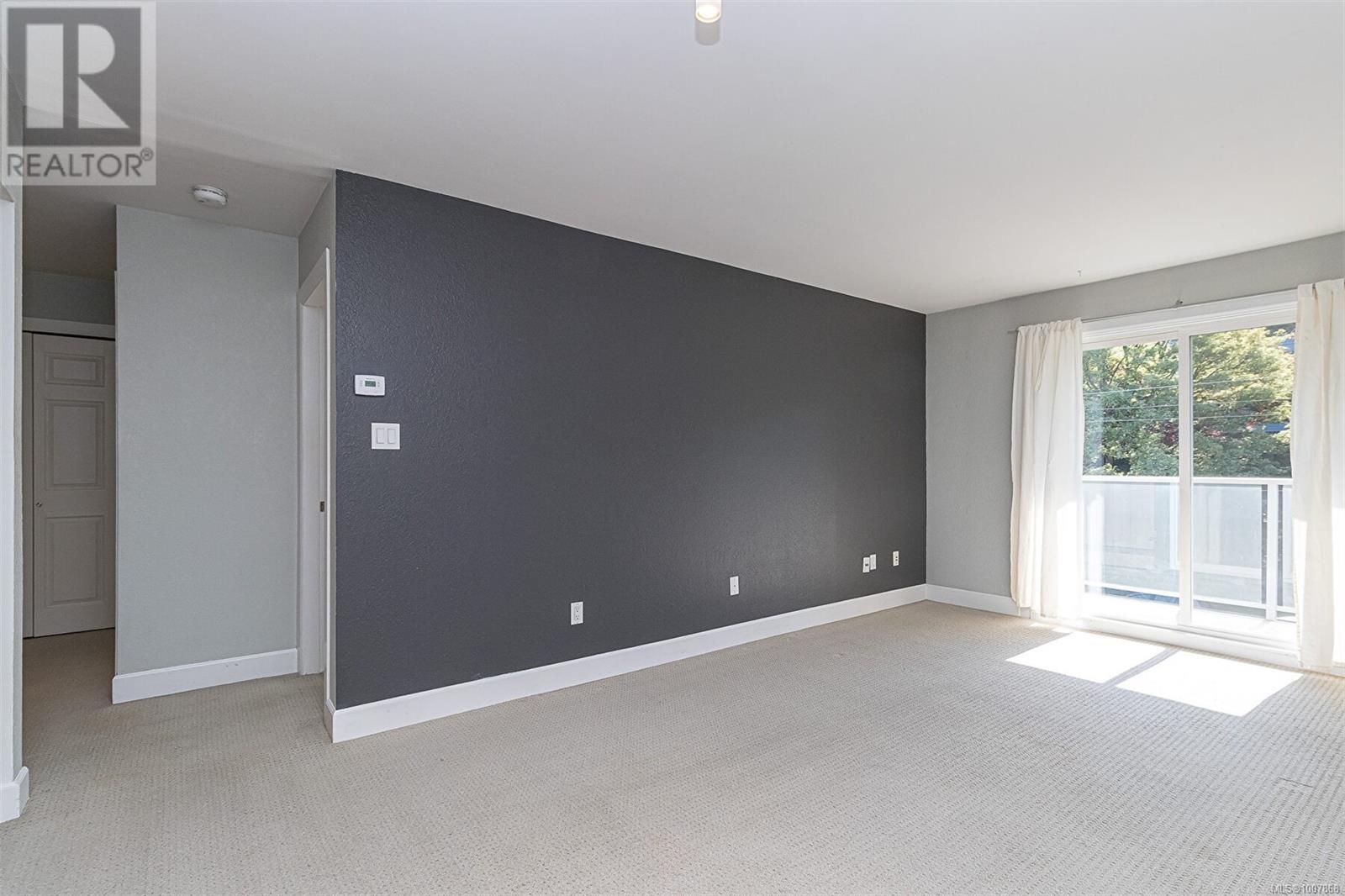 Photo 19 of 406 3252 Glasgow Ave, Saanich BC