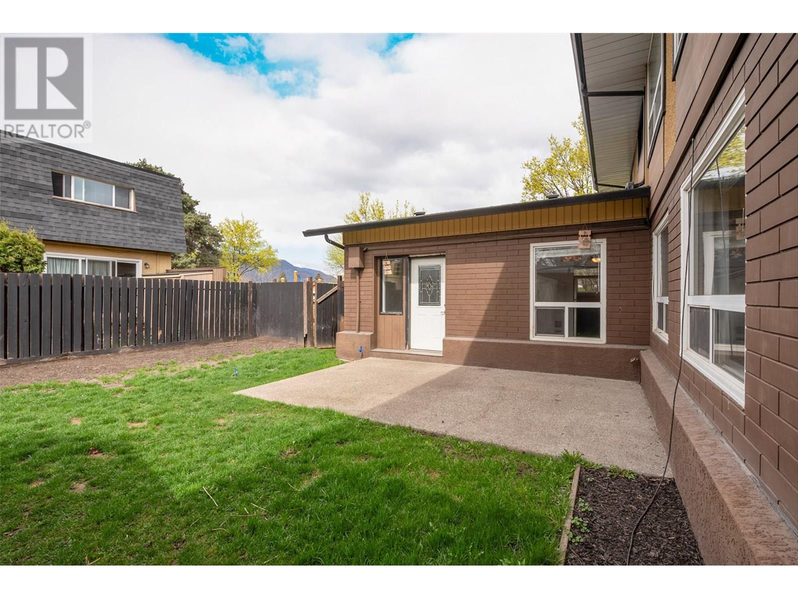 1 1291 Bernard Avenue, Kelowna