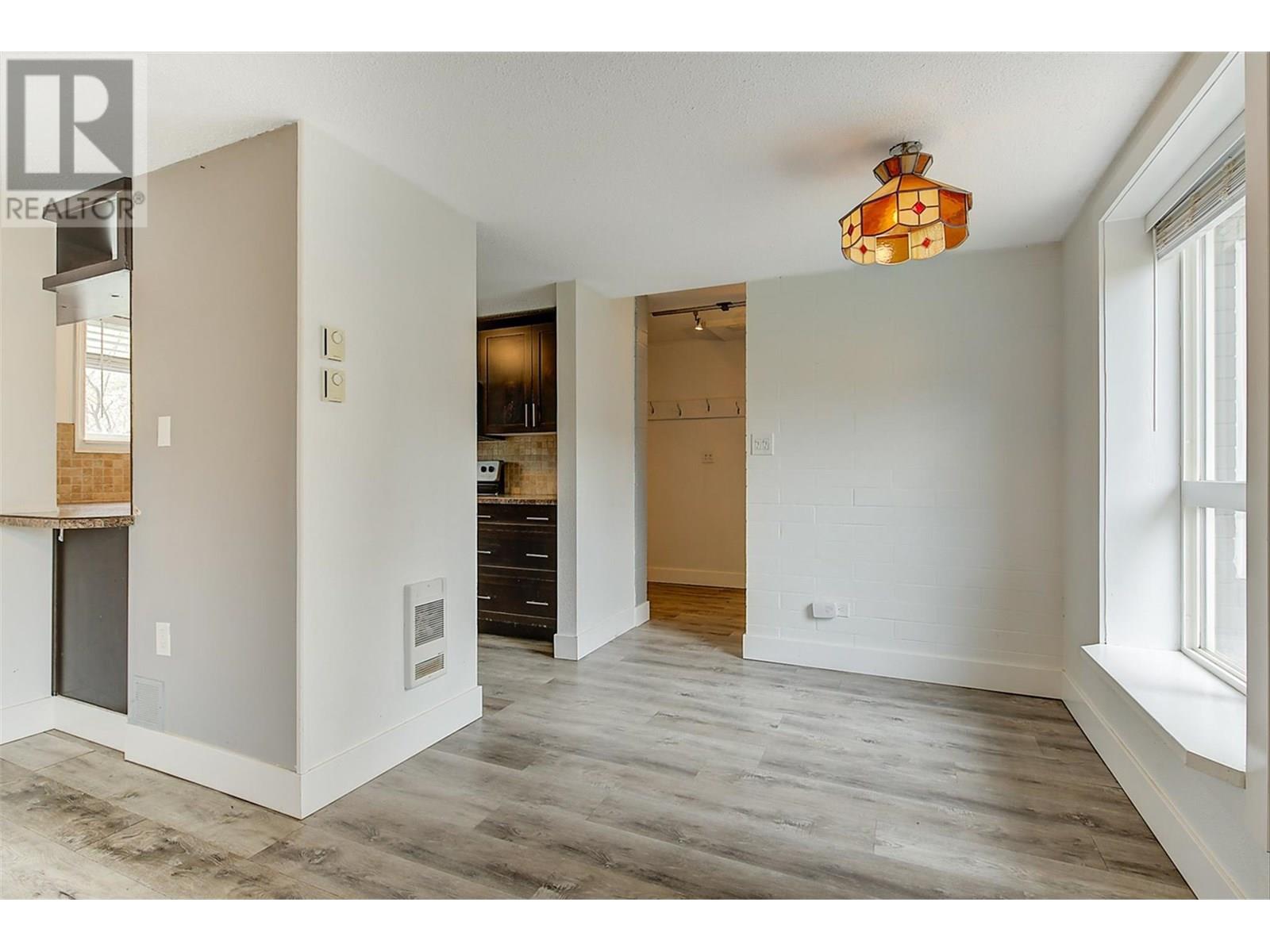 1 1291 Bernard Avenue, Kelowna