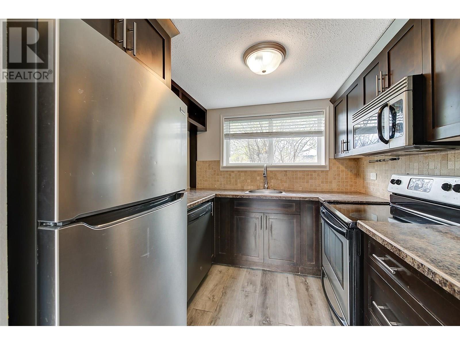 1 1291 Bernard Avenue, Kelowna