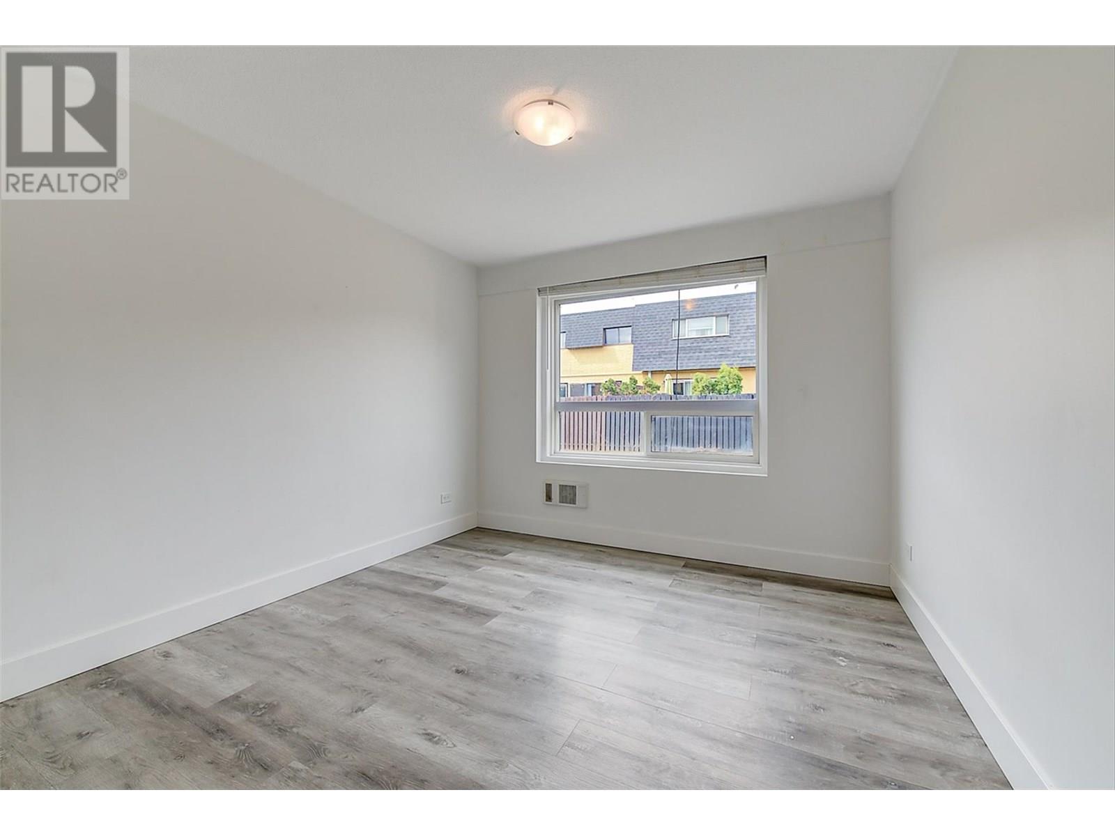 1 1291 Bernard Avenue, Kelowna