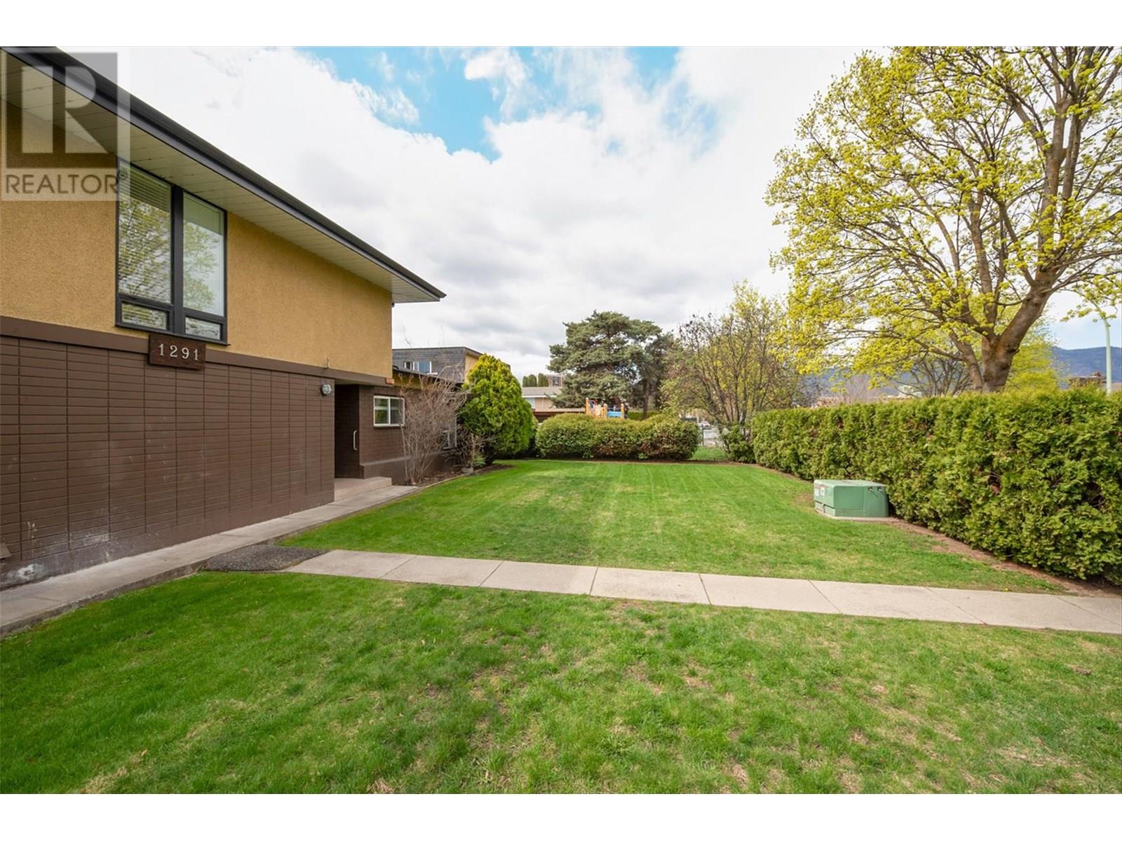 1 1291 Bernard Avenue, Kelowna