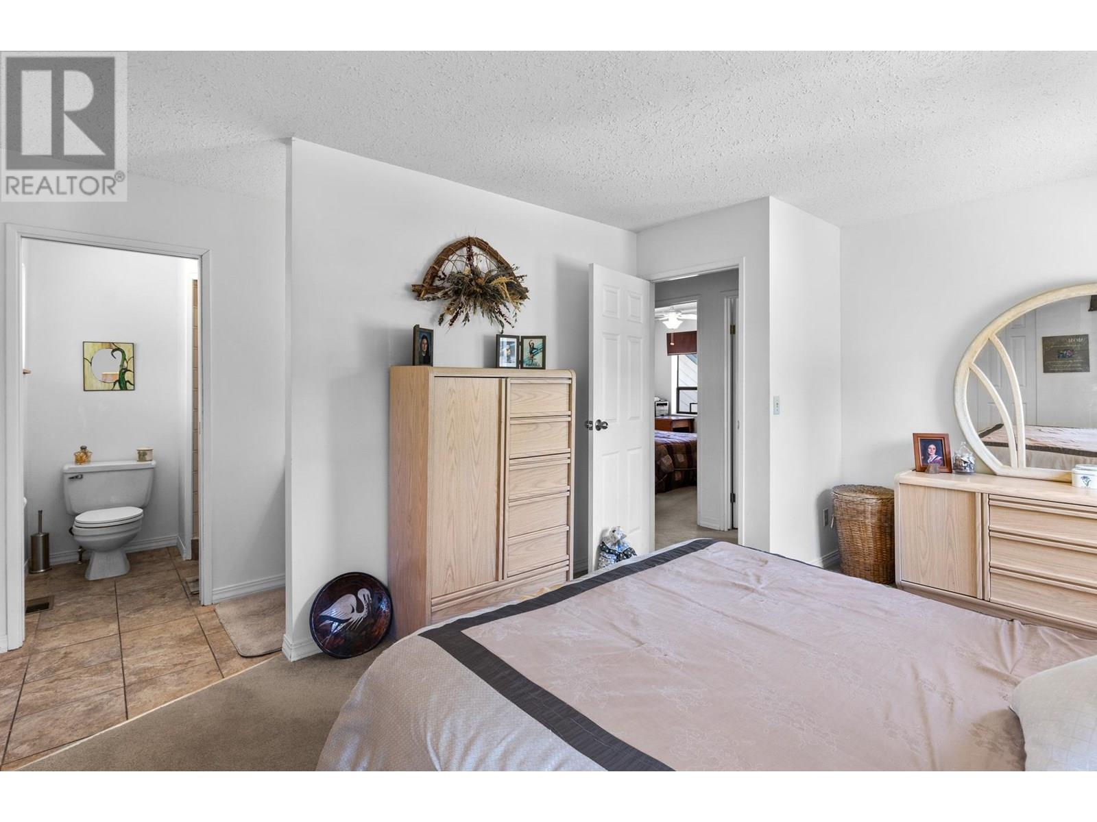  3202 Sunset Place, West Kelowna