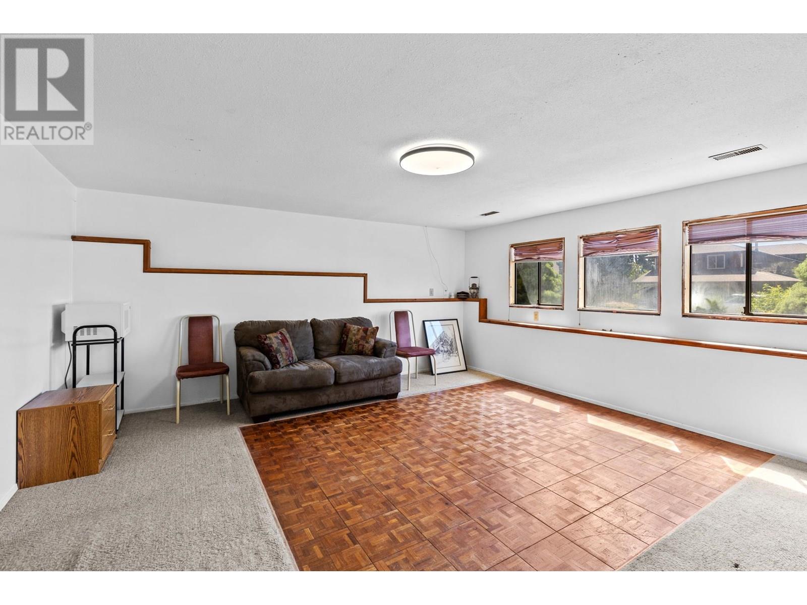  3202 Sunset Place, West Kelowna