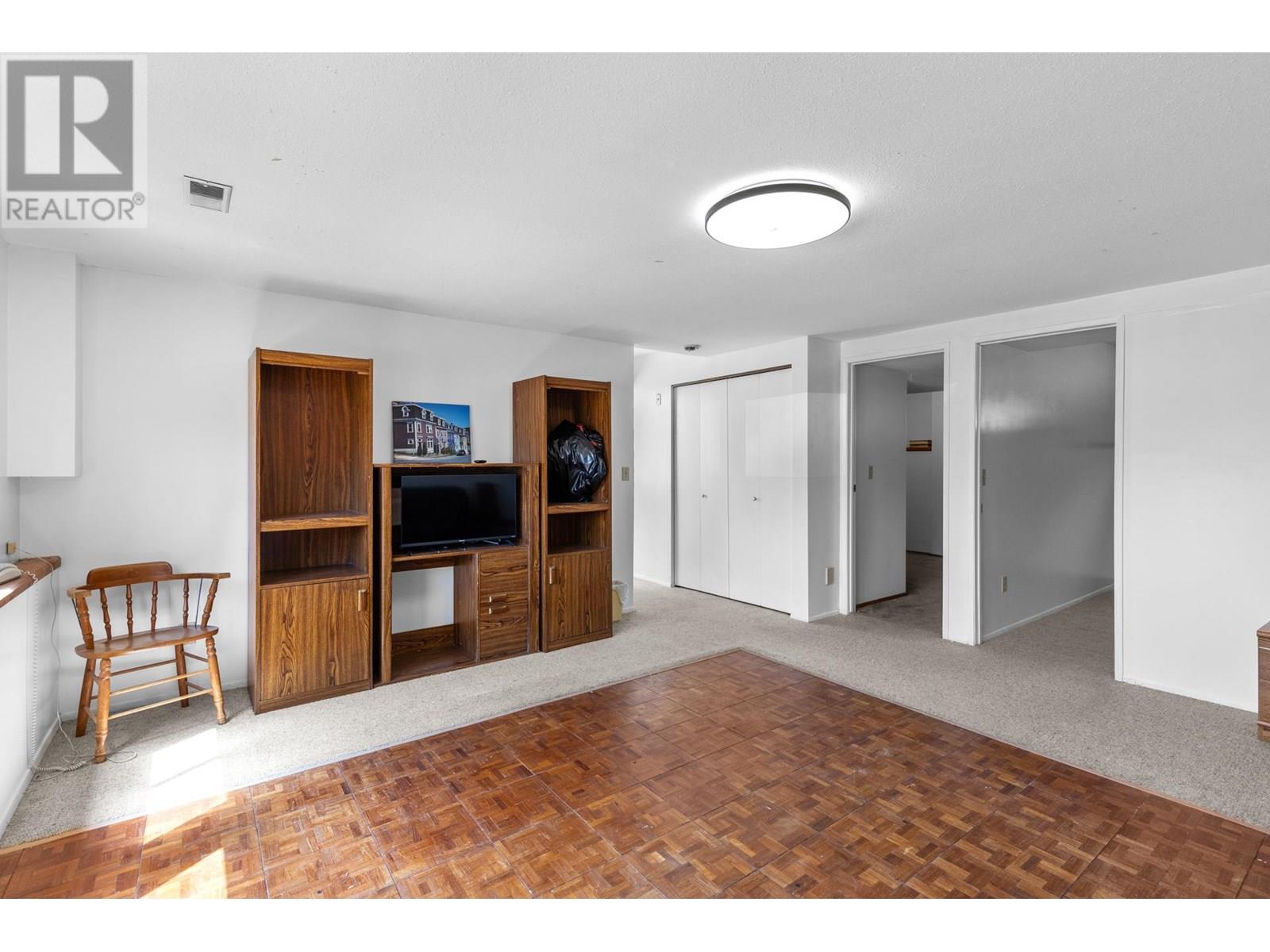  3202 Sunset Place, West Kelowna