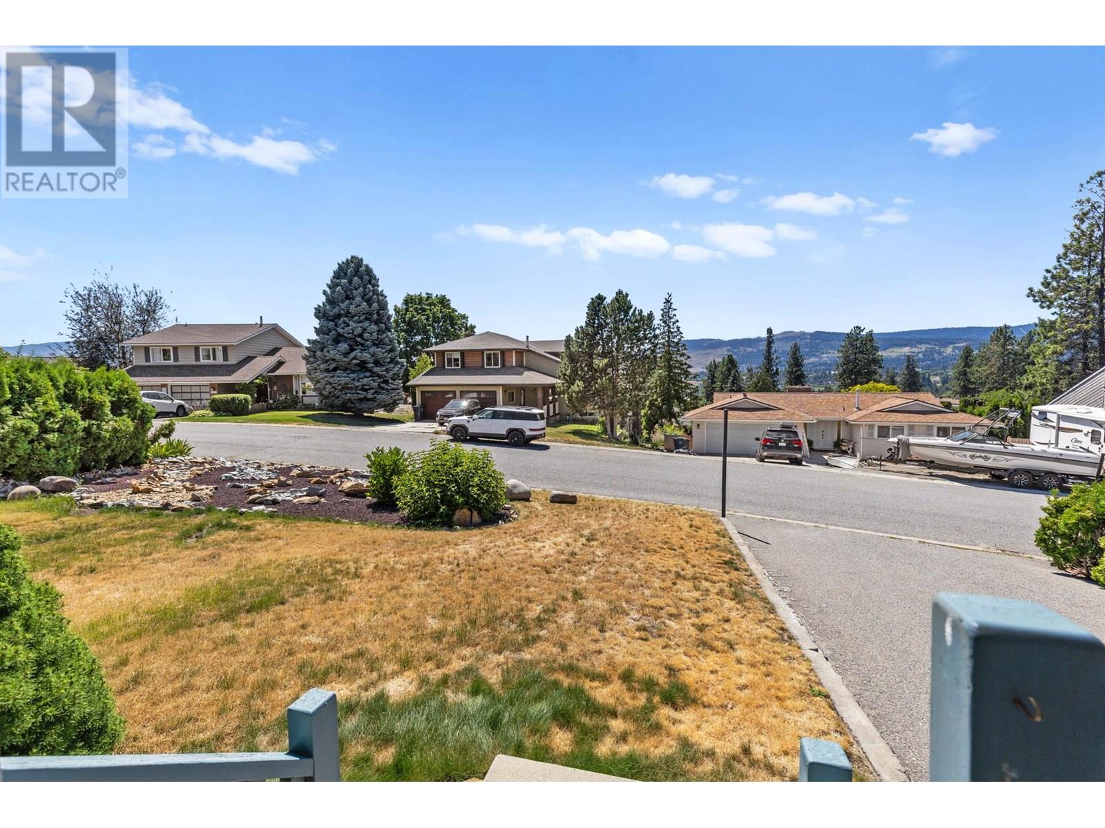  3202 Sunset Place, West Kelowna