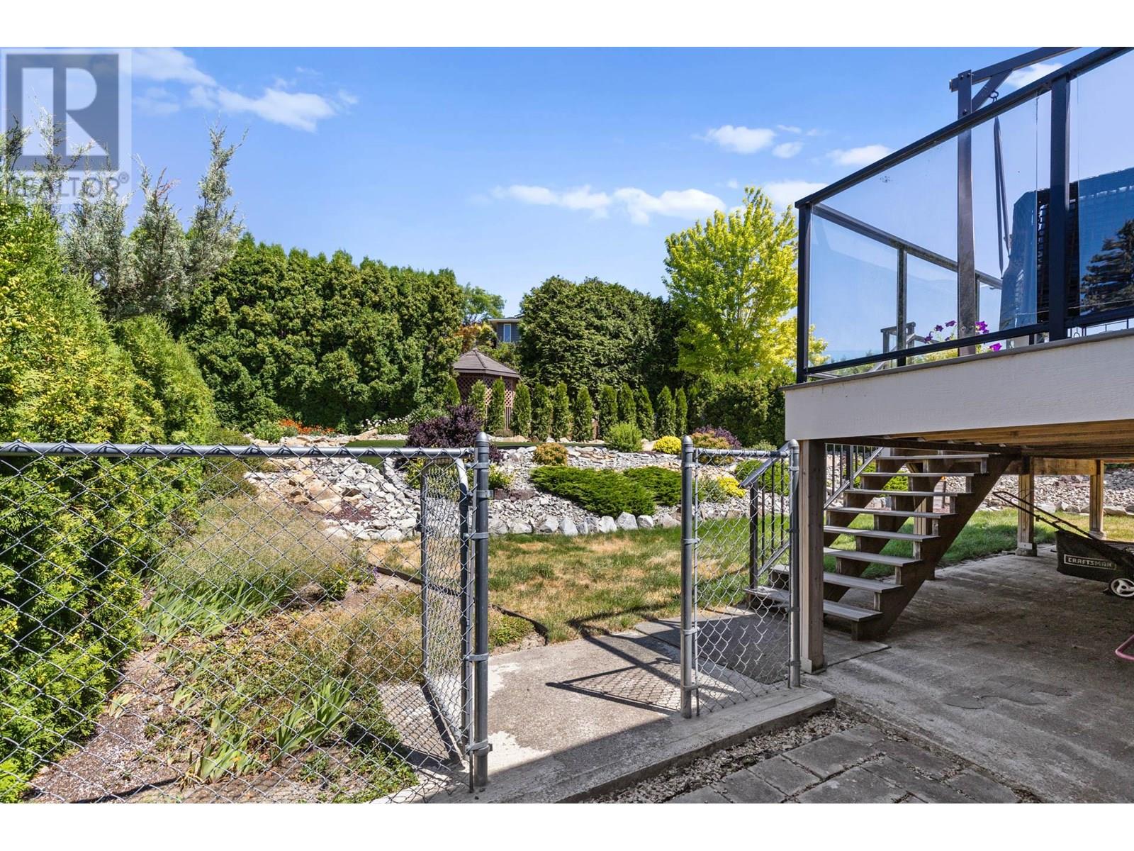  3202 Sunset Place, West Kelowna