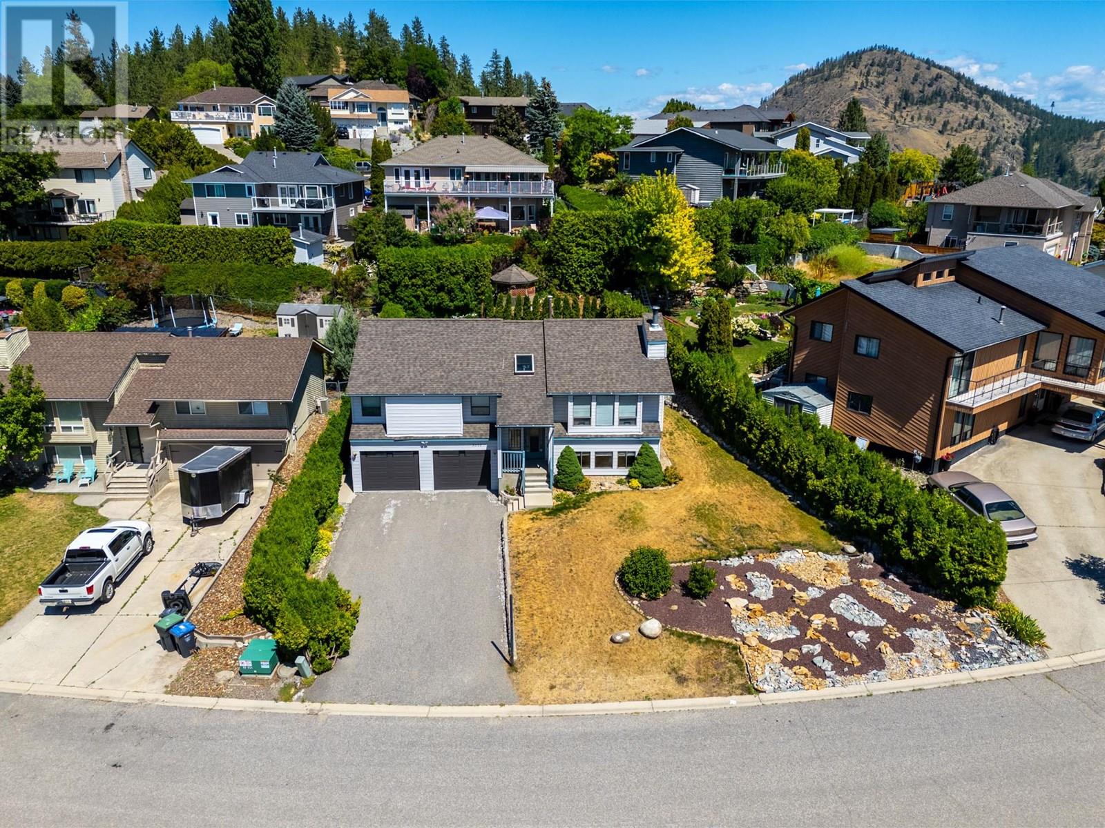  3202 Sunset Place, West Kelowna