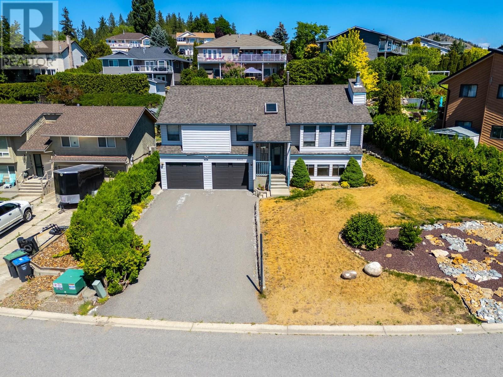  3202 Sunset Place, West Kelowna