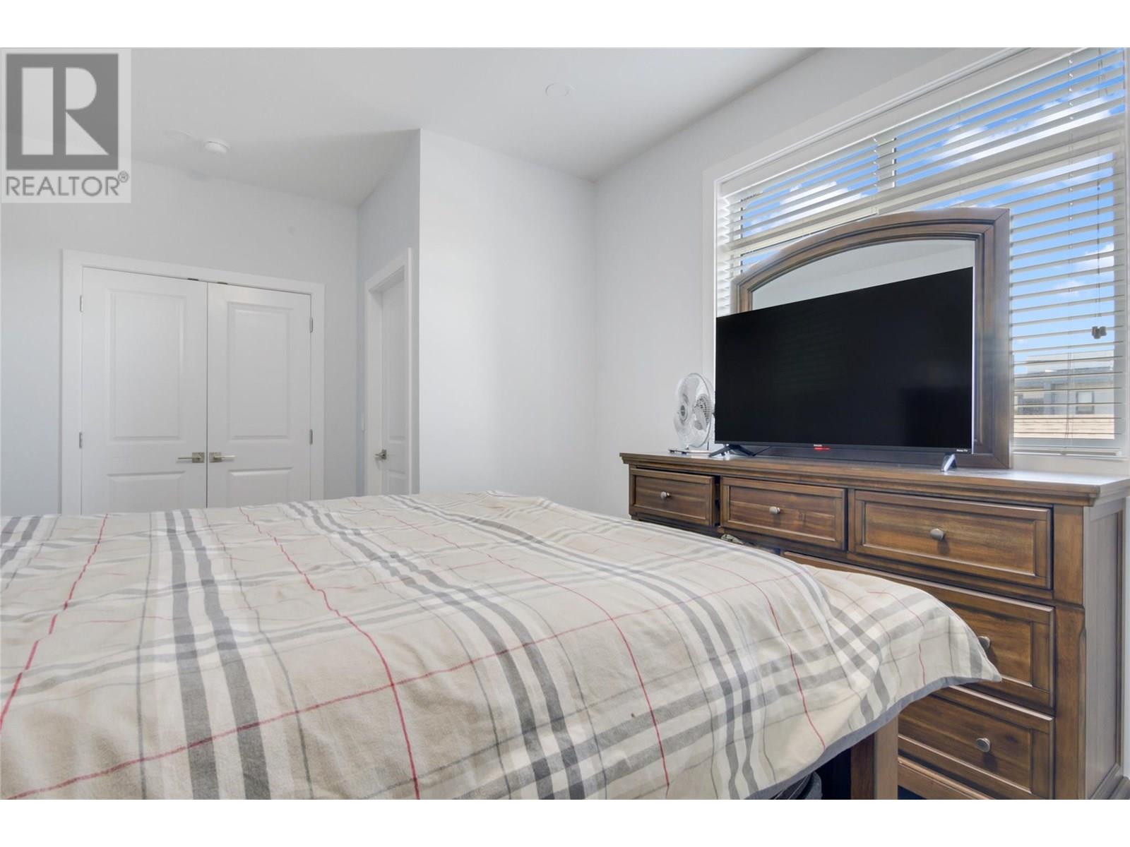 Photo 13 of 825 Cadder Avenue Unit 3, Kelowna BC
