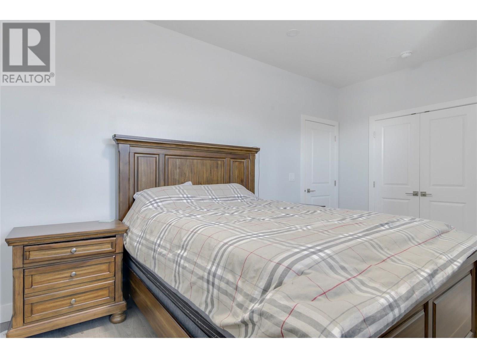 Photo 14 of 825 Cadder Avenue Unit 3, Kelowna BC