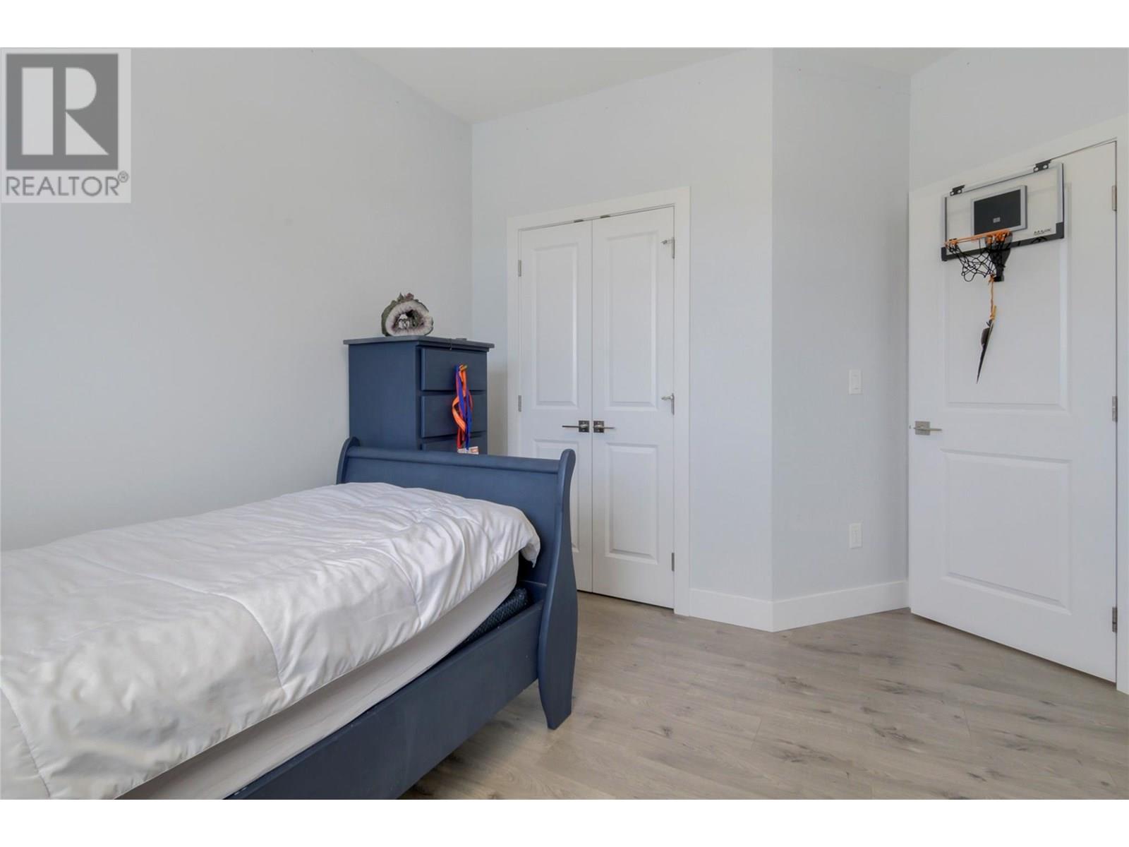 Photo 17 of 825 Cadder Avenue Unit 3, Kelowna BC