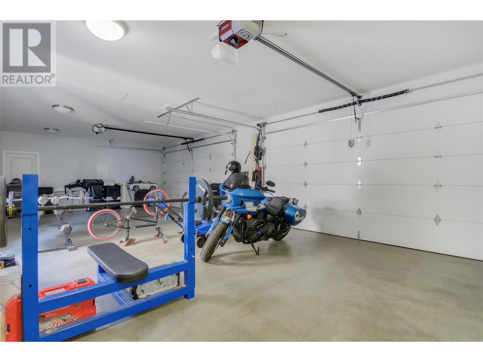 Photo 21 of 825 Cadder Avenue Unit 3, Kelowna BC