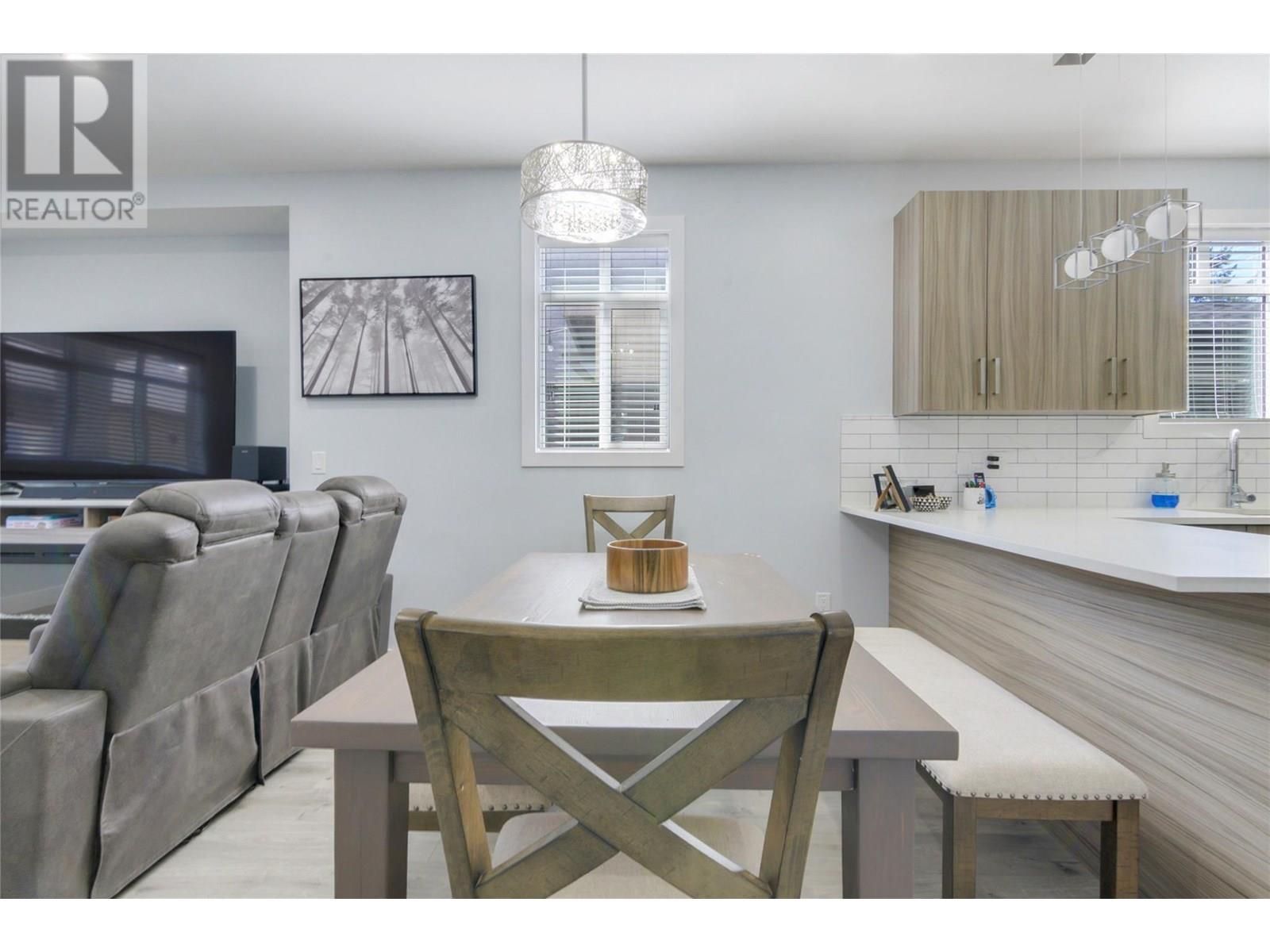Photo 5 of 825 Cadder Avenue Unit 3, Kelowna BC