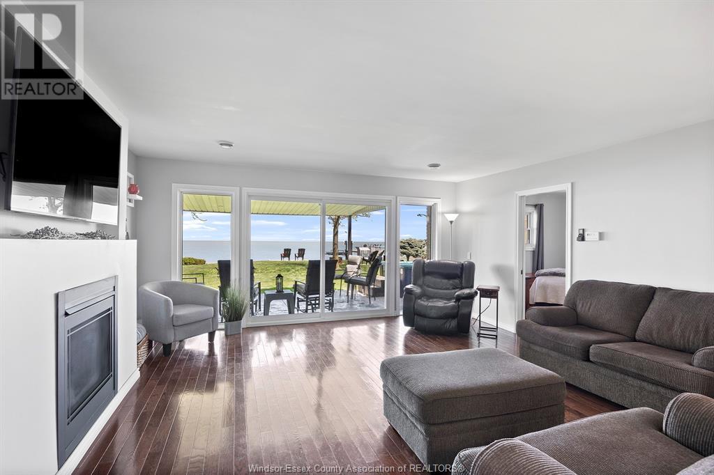 Photo 31 of 451 Charron Beach Road, Lakeshore ON