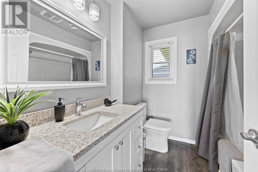 Photo 40 of 451 Charron Beach Road, Lakeshore ON