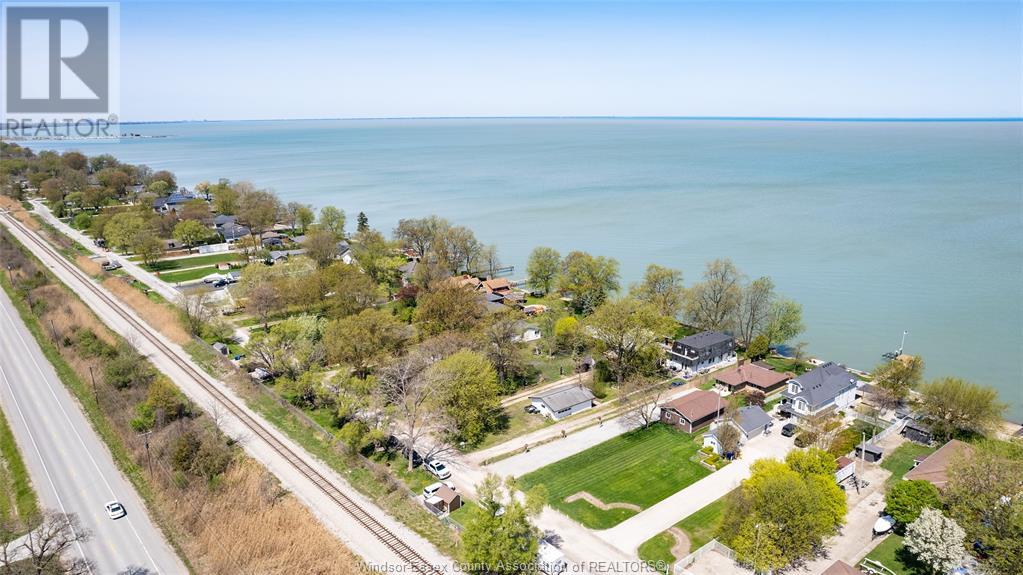 Photo 22 of 451 Charron Beach Road, Lakeshore ON