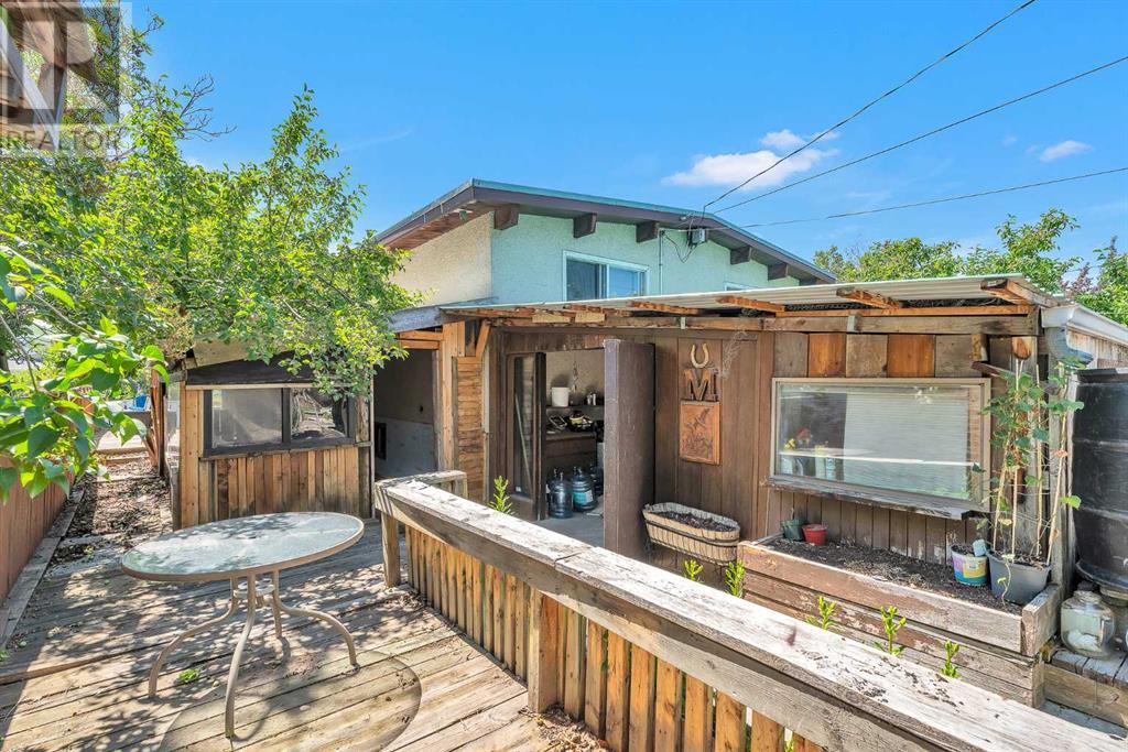 Single Family House Bi-level for Sale in   Street NW Bowness Calgary 